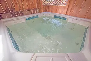 Cabane romantique pour 2 bains à remous privé, pratique pour se rendre au paradis, au lac et aux casinos-1198C ~ - Image 2