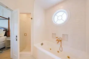 Three Kings in Seaside! 6 Bedroom Home, Sleeps 12! + 2 Adult Bikes! - Image 5