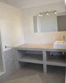 Beach House with Ocean View - Image 3