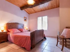 Charming Cottage with Garden, Bikes, and Modern Amenities Near Nantes - Image 3
