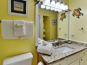 Tropical Oasis at the Beach! Balcony with Beach Views & Easy Walk to the Gulf - Image 3