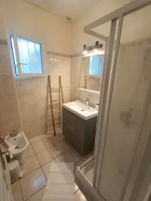 Comfortable family home a stone's throw from the GR34 and beaches - Image 3