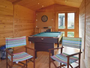 3 bedroom accommodation in Middleton, Freshwater - Image 2