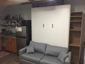 Studio Condo (Newly Renovated) - 150' to Beach 20 min to Portland - Image 5