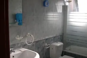 Une jolie maison dans un environnement protégé à 1/2 h de Barcelone - Image 4