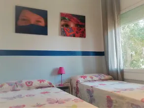 Villa Regine. Salou. 100 beach, private pool, air conditioning ,wifi free, BBQ - Image 4
