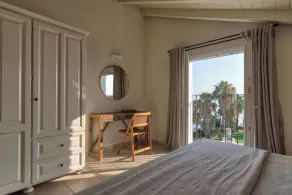 Three Bedroom Maisonette with Sea View and Pool View - Image 5
