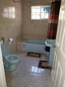 Affordable vacation room rentals in beautiful Jamaica. - Image 4