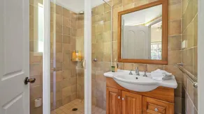 Alcheringa Cottage Amazing Location with views - Image 2