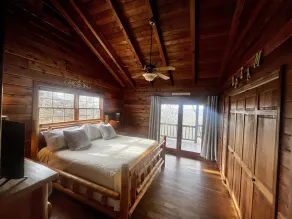 Log cabin: Awesome mountain views: Hot Tub, Game Room, Dog Friendly, Fenced Yard - Image 5