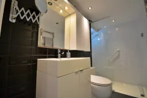 Pet-friendly Coastal Cottage Near Beach, No Deposit - Image 4