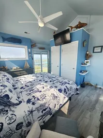 Endless Sunsets- 1BR Waterfront with Private Dock & Screened Porch - Image 3