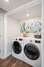 Quiet, Modern, large private space, centrally loc. - Image 2