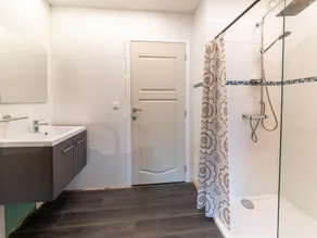 Rustic Bohon family retreat - Image 4