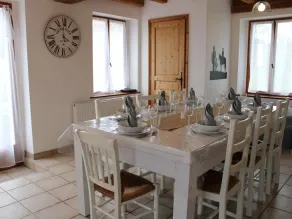 Familienfreundliches Ferienhaus mit Pool, Billard, Babyfoot und großem Garten in Montmoreau - Image 5