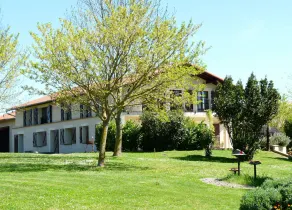 Rural Tranquility near Toulouse - Image 4
