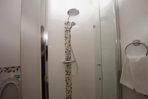 Villa privata con 5 camere da letto e 6 bagni con vista sul mare e sulla riserva naturale - Image 3