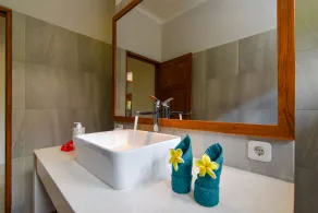 Villa Emerald - Beachfront New Build Villa - Image 5