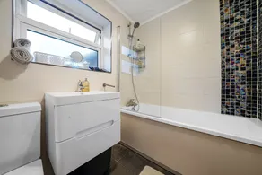 Rainfall Shower | Pool/Snooker | x 4 Cars - Image 3