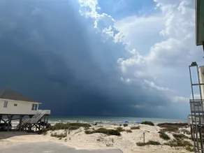 Beach-front! Featured on HGTV's Beachfront Bargain Hunt \"Fleeing to Freeport\". - Image 4