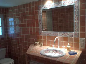 T1 affascinante classificato *** al piano terra di villa con giardino e piscina, accesso al lago privato - Image 2