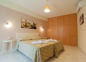 Two floor villa with pool in a relaxing environment - Image 4