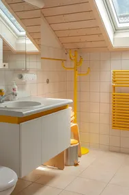 Ljus takvåning med charm - Image 3