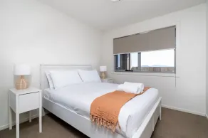 Relaxing 2BR Apt in North Point Complex - Hosted by Canstay - Image 5