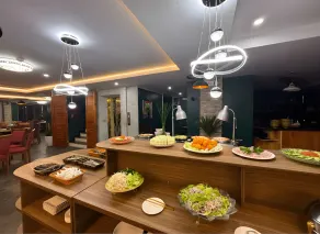 Cloud Chaser Hotel - Image 3