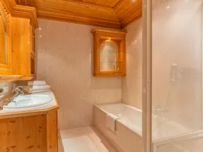 Spacious holiday flat, 2.2 km to the ski lift - Image 2