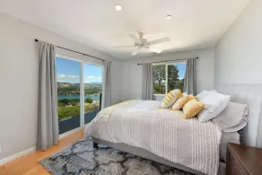 Jago Bay - Vineyard Home with Pool and Hot Tub - Image 4