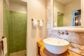Manoir 1731 - Six Bedroom Villa, Sleeps 12 - Image 4