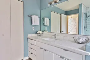 Beautiful Whidbey Island Waterfront 2 Bedroom, 2 Bath home, Sleeps 6, direct beach access - Image 3