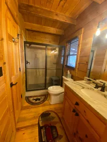 Escape to Our Serene Farm Cabin, Surrounded by Beautiful Rolling Pastures!<br> - Image 5
