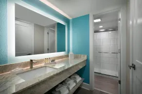 Oceanfront 3 BR Condo BF Paradise 8th Floor - Image 3