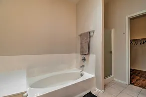 Gated Golf community, 3 Bedrooms-2 Bath, Central location, w/ views of South MTN - Image 3