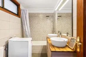 2-bedroom flat on Palm Mar beachfront with stunning view - Image 3