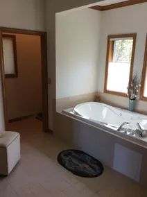 Créez vos souvenirs de famille dans notre maison nautique au bord d'un lac! - Image 3