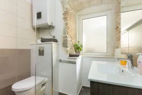 Appartement du centre-ville moderne dioclétien - Image 3