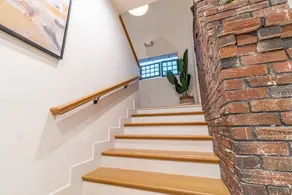 Luxury 4-bed home in Riverside Heights! - Image 2