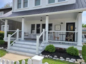 Lake House located in the heart of The Strip. - Image 4
