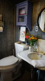 \"No wifi no problem\" 1910 Renovated Bunkhouse - Image 4