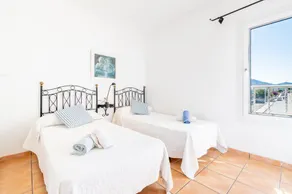 Ferienhaus 'Es Mirador' mit Meerblick, WLAN und Klimaanlage - Image 2