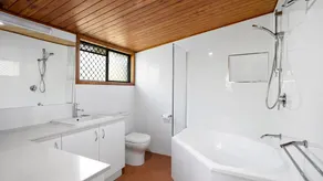 38 Pacific Terrace, Coolum Beach, Linge inclus, 500 BOND - Image 2