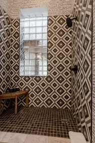 GARAGE PARKING! Stay in, Walk to Great Local Spots, Grab the CTA, or Hop on I-290 - the Perfect Location for All Your Adventures by AllSet Turnover - Image 4