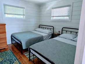 Cozy Cottage with private beach - Image 3