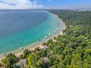 Contemporary Crystal Lake Beachfront Cottage - Image 3