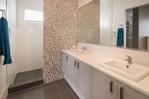 Backing onto Golf Course & just moments away from Dunsborough’s stunning beaches - Image 4