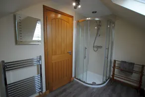 Stronvar- coastal home with sea views - Image 3