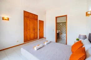 Villa with BBQ & rooftop near the beach, Galé - Image 5
